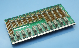 CompactPCI Express 対応バックプレーン